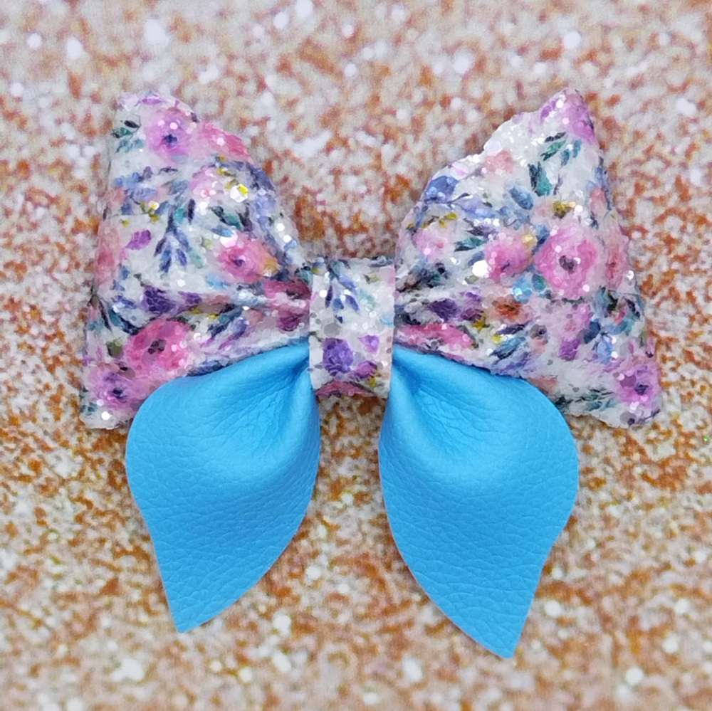 Φιόγκος παστελ λουλουδια κλιπ στέκα