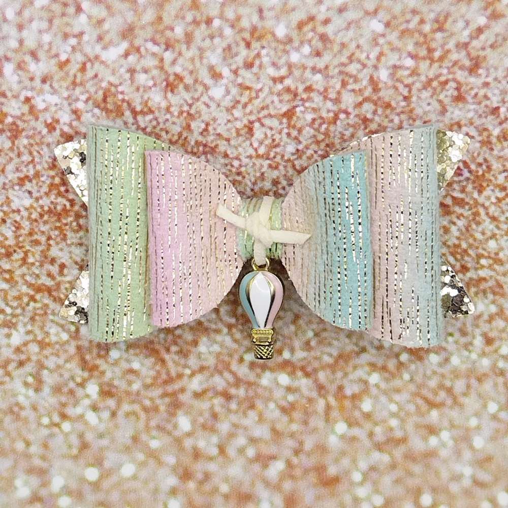 Φιόγκος αερόστατο παστέλ ουράνιο τόξο κλιπ στέκα